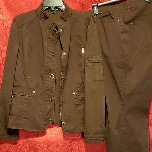 Brown Ellen Tracy Pant Suit